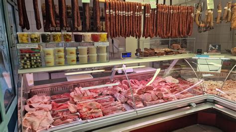 Kézműves húsok és felvágottak a Jamina-Hús Kft. pultjában