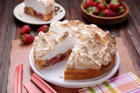 habcsókkal borított rebarbarás torta