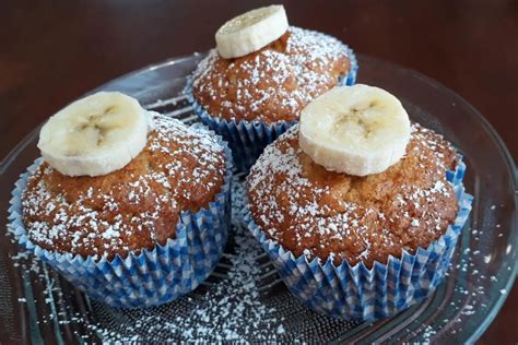 Banános muffin tésztája papírkapszlikban