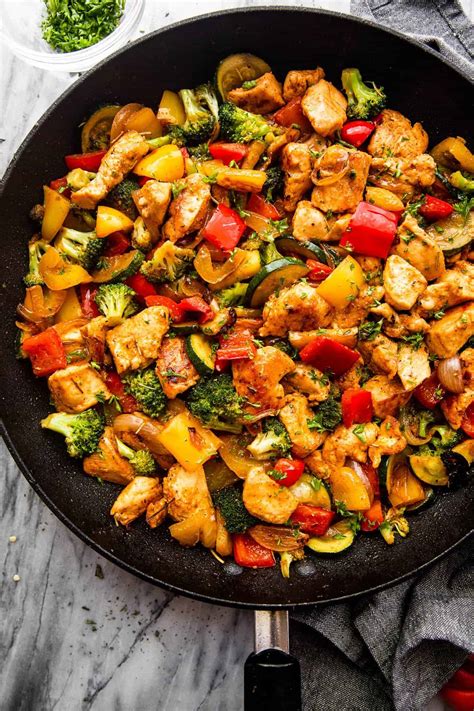 Healthy chicken and vegetable dish