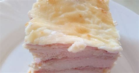 Szeletelt sajtos-baconös csirkemell, réteges textúrával