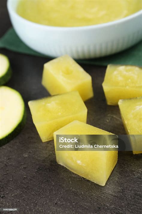 Fagyasztott cukkini kockák