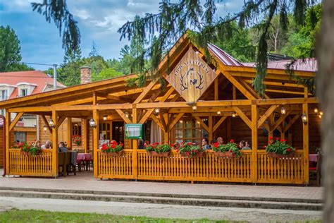 Lovas Étterem Szilvásvárad homlokzat