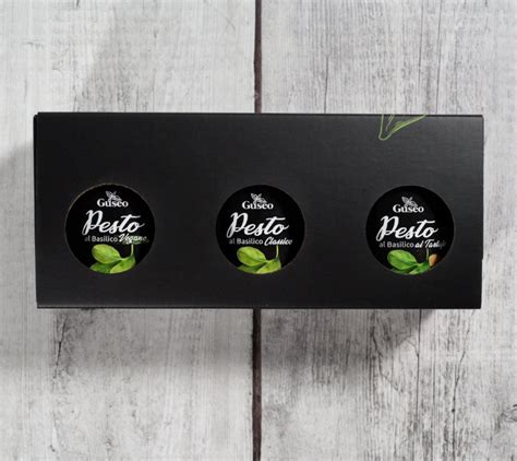 Boltban kapható pesto válogatás