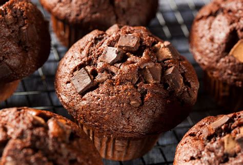 Csokis muffin készítés közben