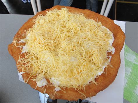 Lángos jellegű lepény