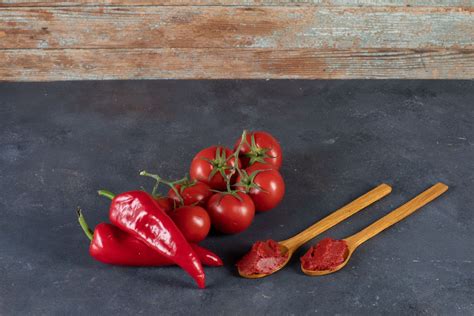 Friss, piros céklák kötegben