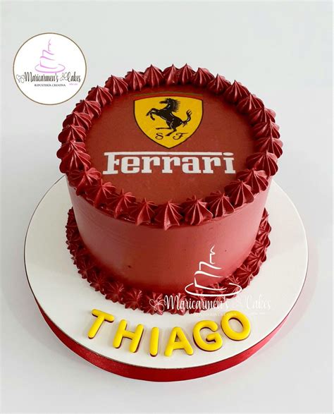 Ferrari torta sportautó motívummal