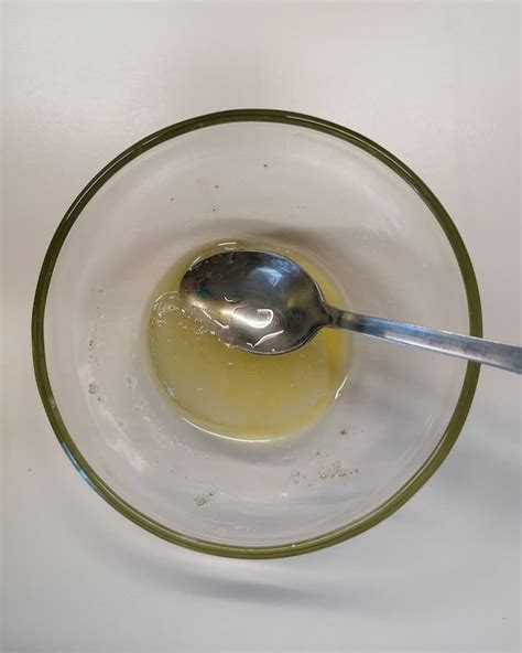 Csokoládés ajakradír hozzávalói