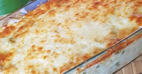 krumplis rakott csirkemell tálalva