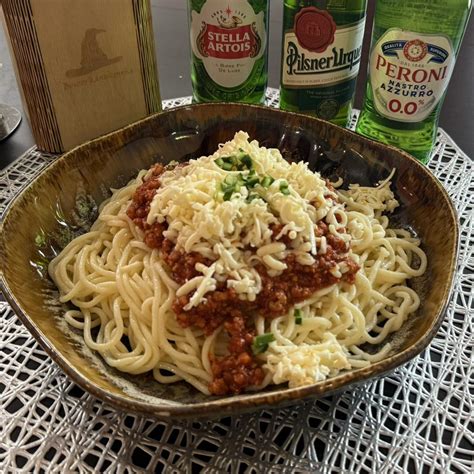 frissen főtt spagetti