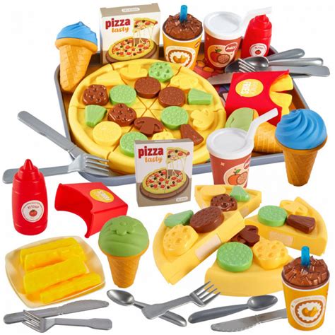 Egy színes műanyag pizza játékkészlet
