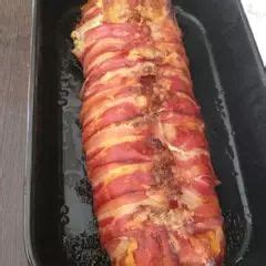 Sajtos baconos csirke őzgerincformában