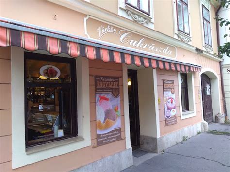 Kőszeg várfala és a Várpark Cukrászda