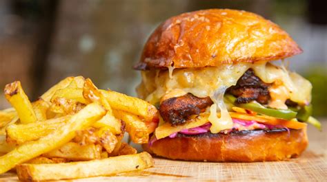 hamburger és sültkrumpli