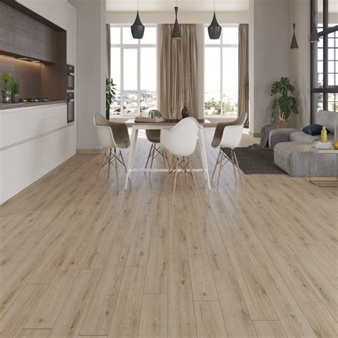 Dió mintázatú laminált padló egy modern nappaliban