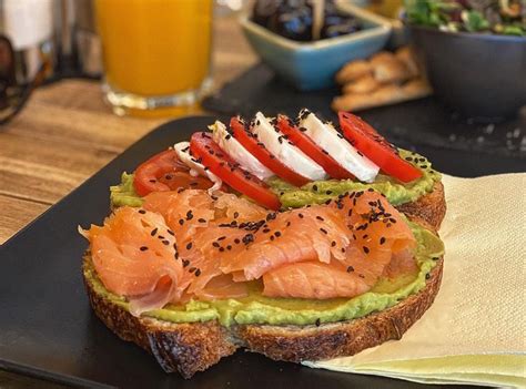 Lazacos avokádó toast