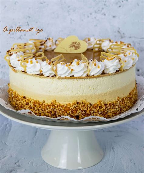 Dekorált fehér csokoládés sós karamell torta
