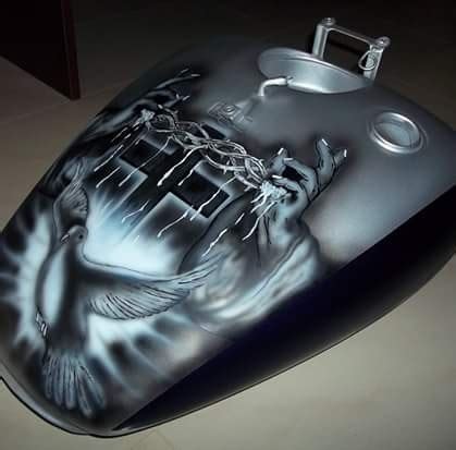 Airbrush festés a hordó tortán