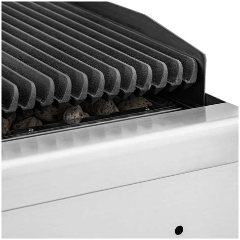 Lávaköves grill húsokkal és zöldségekkel