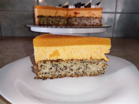 Barackos köles torta szeletelve