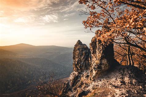 A Vadálló-kövek sziklaalakzatai