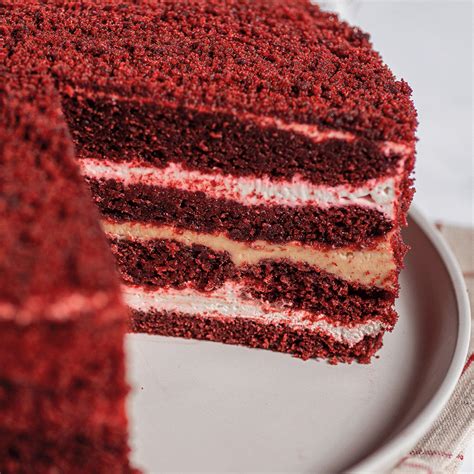 red velvet torta szelet