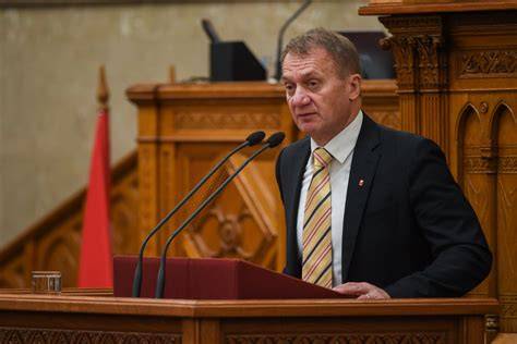 A Központi Nyomozó Főügyészség logója