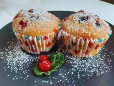 muffin tészta és gyümölcsök