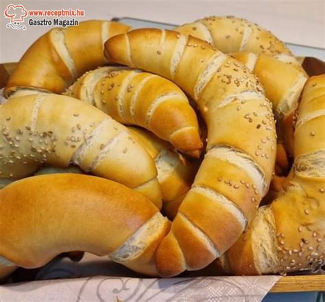 frissen vágott kifli karikák