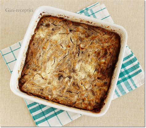 tálalásra kész almás-mákos rakott kifli