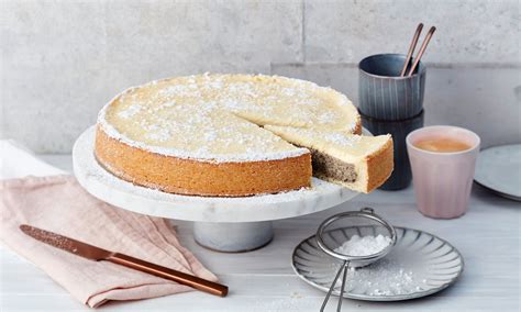 Különböző sajttorta alapanyagok
