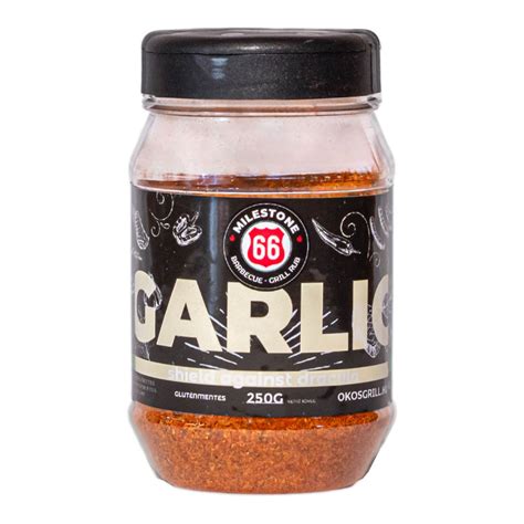 Különböző Milestone66 termékek, grill eszközök és fűszerek