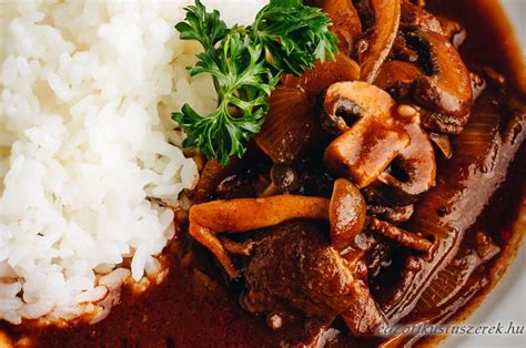 Cocotte-ban készülő marhahús ragu