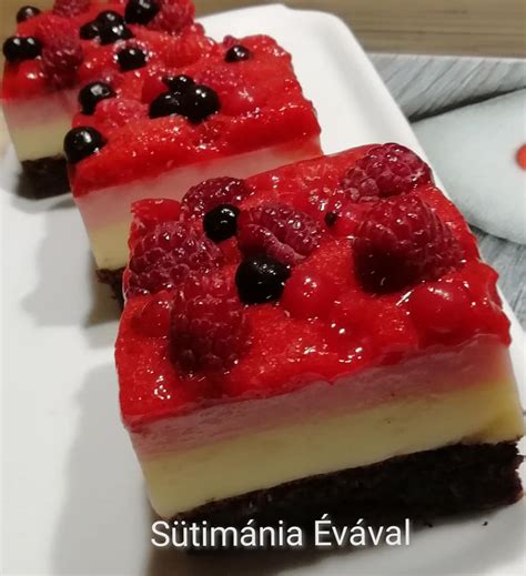 pudingos gyümölcsös sütemény