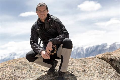 Mém: Bear Grylls a magyar minimálbérből