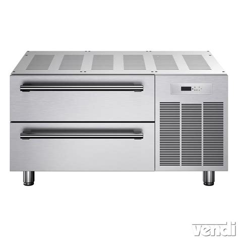 élelmiszerbolt fagyasztó pult