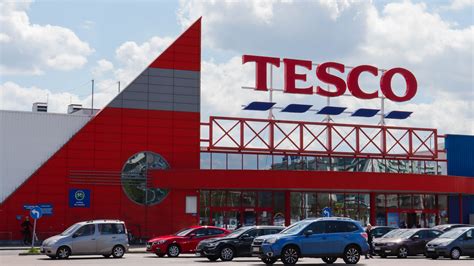 Tesco üzlet bejárat