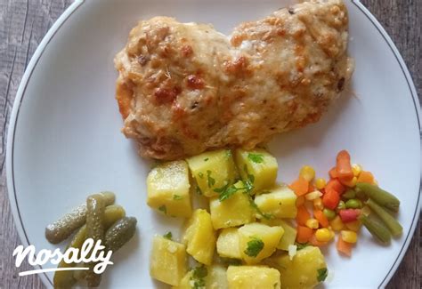 Kontaktgrillben sült sonkás-sajtos csirke