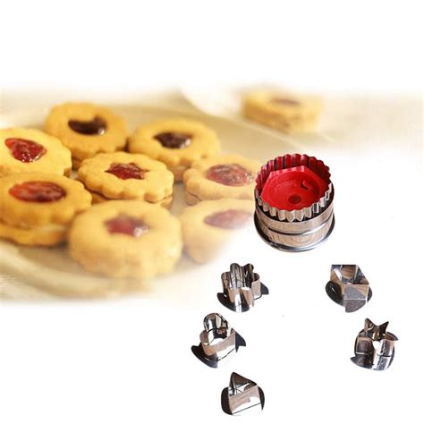 különféle süteménykiszúrók