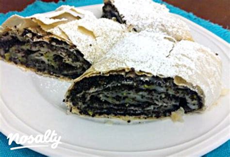 A sütőben sült cukkinis mákos rétes