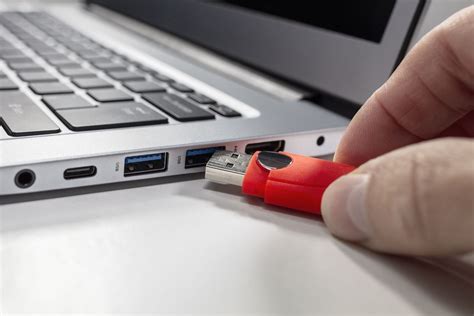 Laptop USB port
