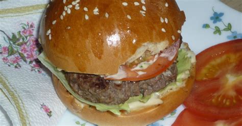 Különleges hamburger összeállítás