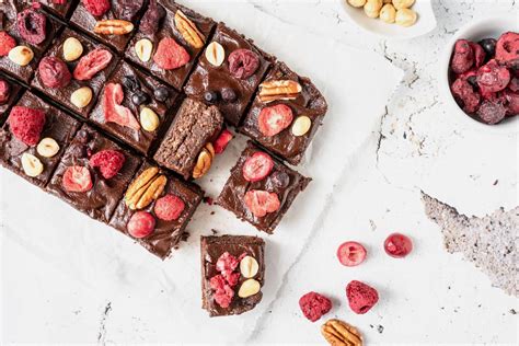 Paleo brownie szeletek gyümölcsökkel
