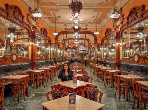 A Majestic Café elegáns belső tere