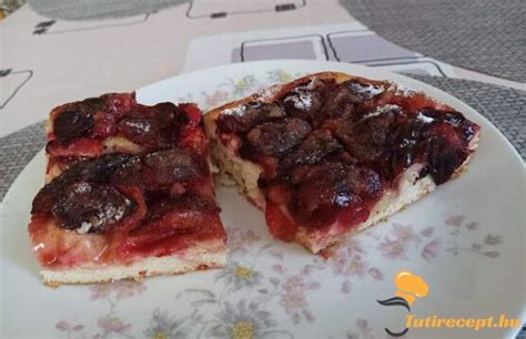Szafi szilvás lepény szeletelve