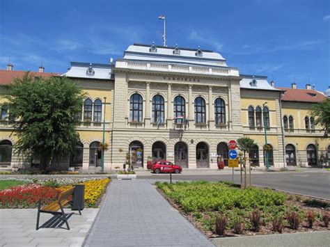 Cegléd belvárosának látképe