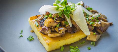 Pirított polenta tálalásra készen