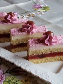 Egy szelet Ma Baker Orias Szelet Cseresznyés makró fotója