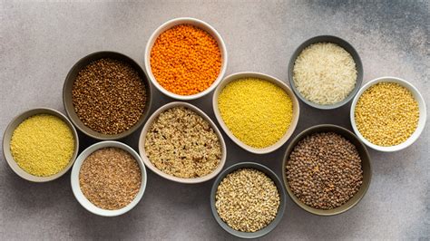 Különféle köretek a marharaguhoz: rizs, árpagyöngy, quinoa